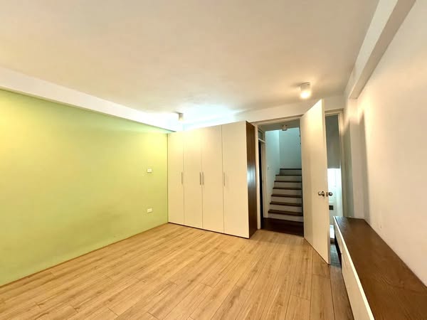 BÁN NHÀ BỒ ĐỀ 33m 5 tầng